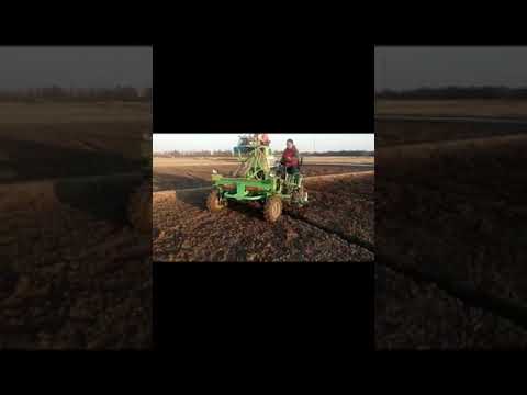 Wheat sowing machinery · Clip 09