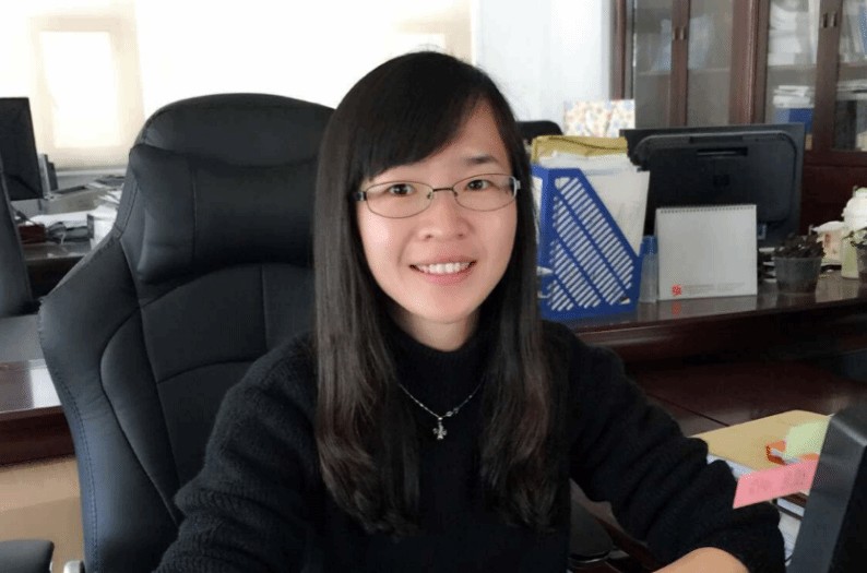 苏亚春。来源：其所在机构或相关机构的具名人物页面；拍摄时间和地点未标明。 / Su Yachun. Source: a named profile page at the person's institution or a related institution. Photograph date and location are not specified.